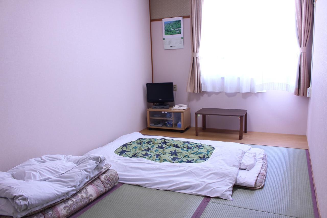Fuji-Shi Business Hotel Furuiya Ryokan Fudzsi Kültér fotó