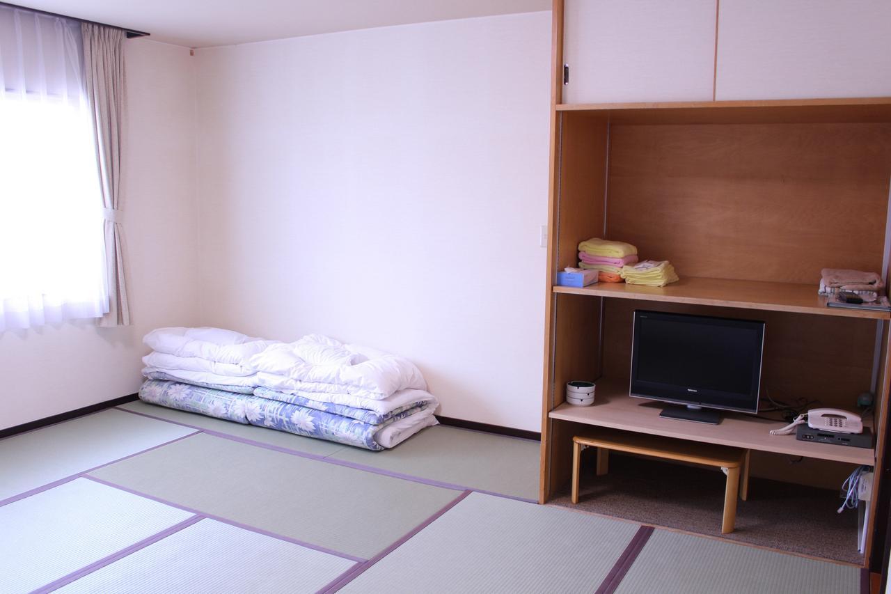 Fuji-Shi Business Hotel Furuiya Ryokan Fudzsi Kültér fotó